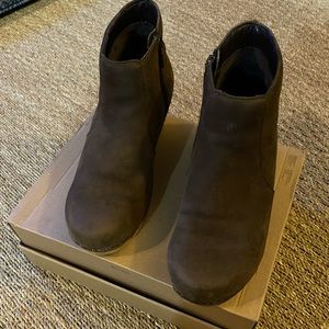 Dansko size 38 boots